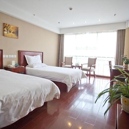 Greentree Inn Shandong Rizhao East Haiqu Road Business Hotel Bagian luar foto
